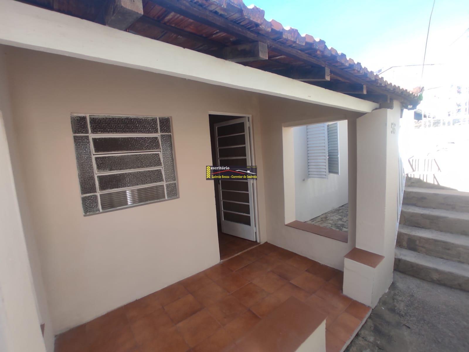 Casa Venda em Valinhos SP, bairro Capuava c/ 3 casas - R$ 350.000  Possibilidade de Renda R$ 3mil locação